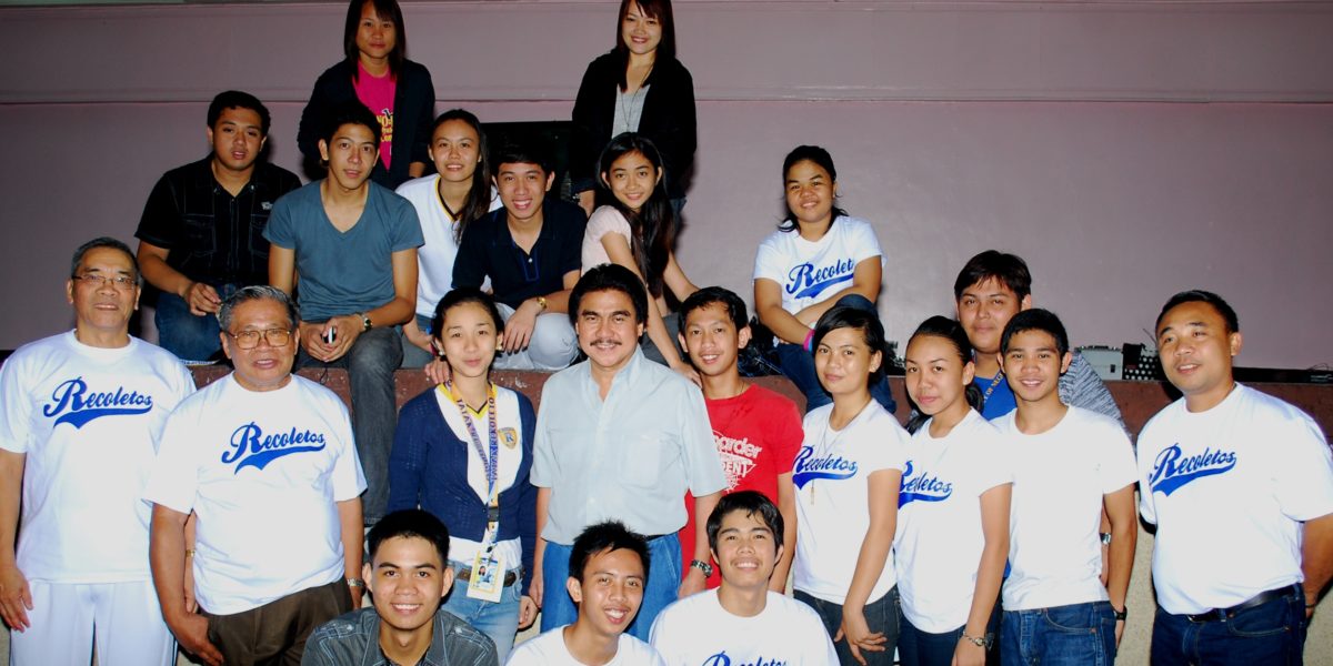 Mayor Bing with Fr. President, Fr. Moral, Fr. Gabinete and UNO-Recoletos Student Leaders